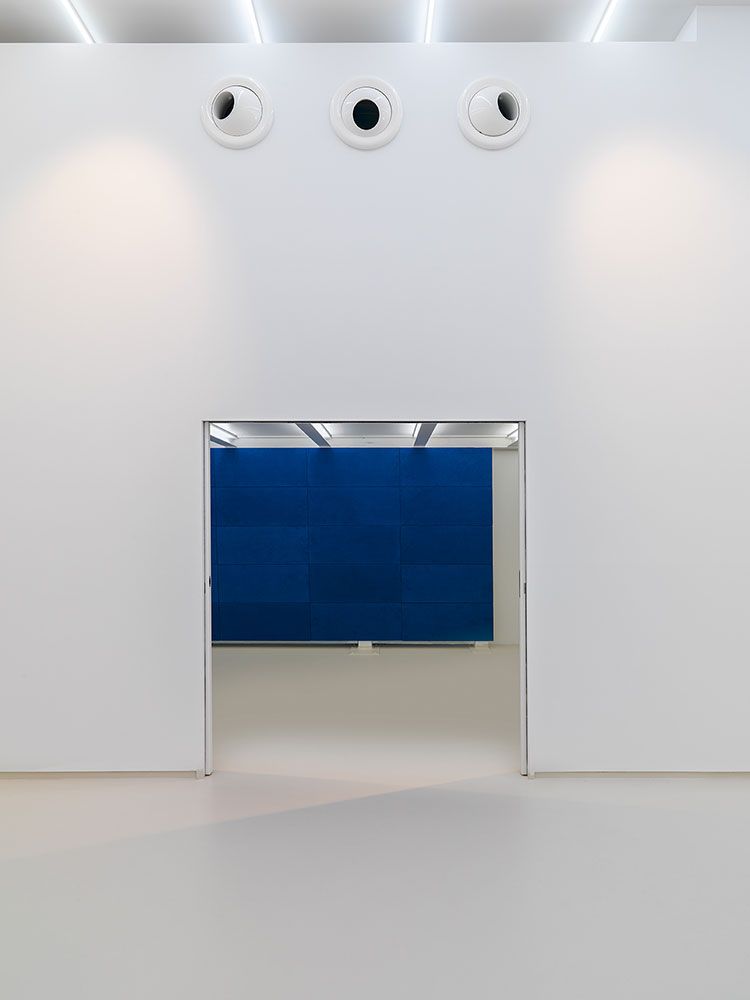 Contatti gallery view.