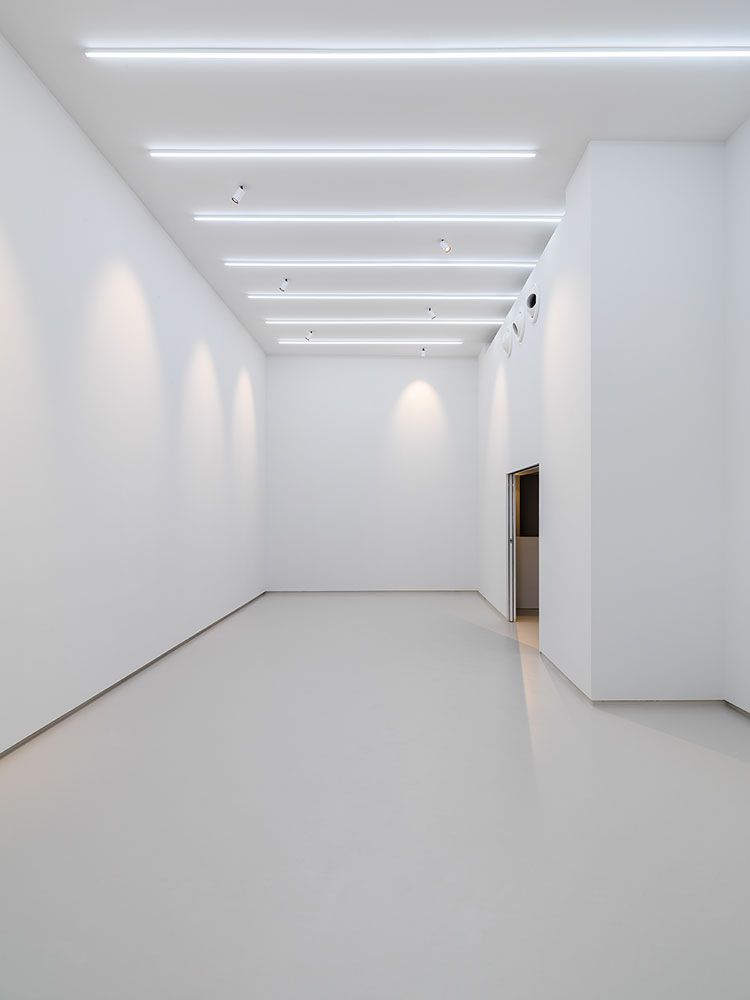 Contatti gallery view.